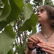 Girls Hunters of Beauty Grapes Asy 001.Still008