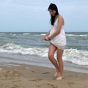 Girls Hunters of Beauty Seagulls Picture Set & Video 002