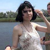 Girls Hunters of Beauty Shooting On The Way To The Sea 002 Video 050926.mkv snapshot 01.22.043