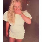 Britney Spears Video 021.mp4 snapshot 01.15.000