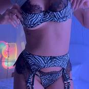 Piper Rockelle Piper Rockelle   Zebra Print Video.mp4 snapshot 06.44.404