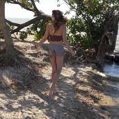 Girls Hunters of Beauty On The Shore Picture Set & Video