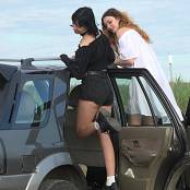Girls Hunters of Beauty The Road Back C0001.00 19 57 13.Still113