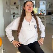 Stesha Fashion Stop Buying New Clothes Upgrade Your School Work Style on a Budget Video 231026.mkv snapshot 03.59.833