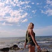 Cinderella Story Pink Rabbit Fun On The Shore Video 002